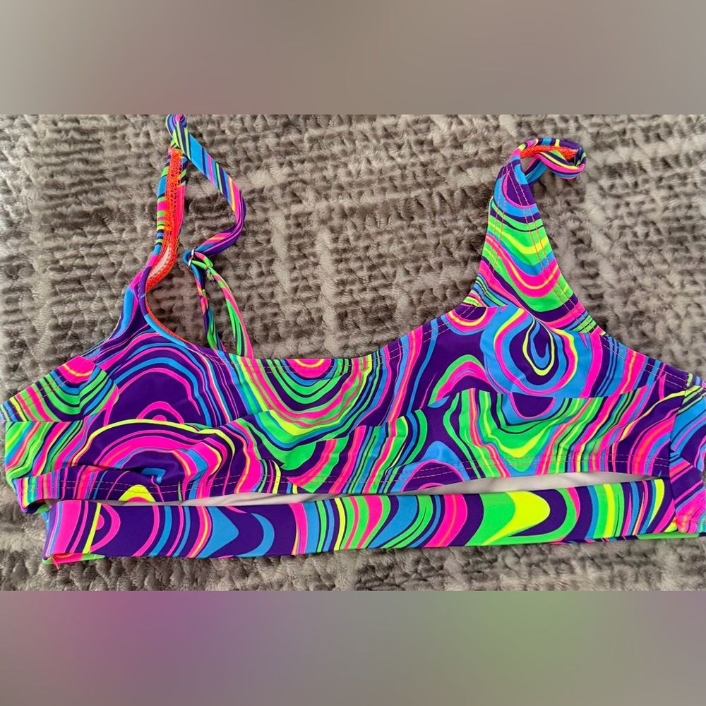 iheartraves Ultraviolet Swirl Underboob Crop Top - Size Medium 💜🌈 - Picture 3 of 4